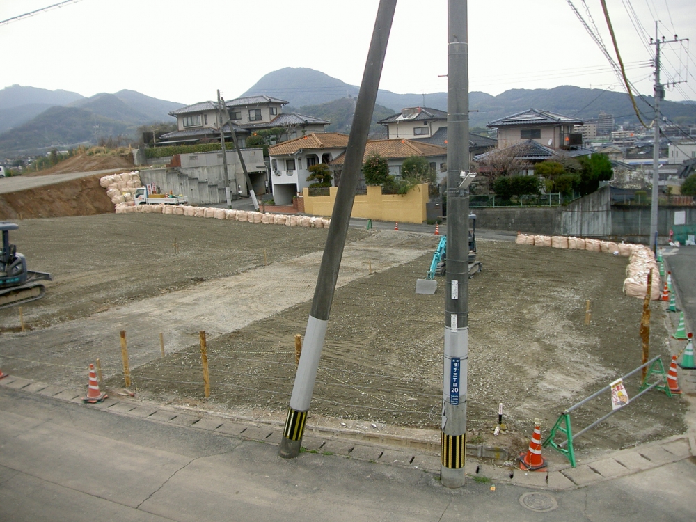 第24期(H26年7月～H27年6月) 　都市計画道路新町戸坂線構造物撤去工事